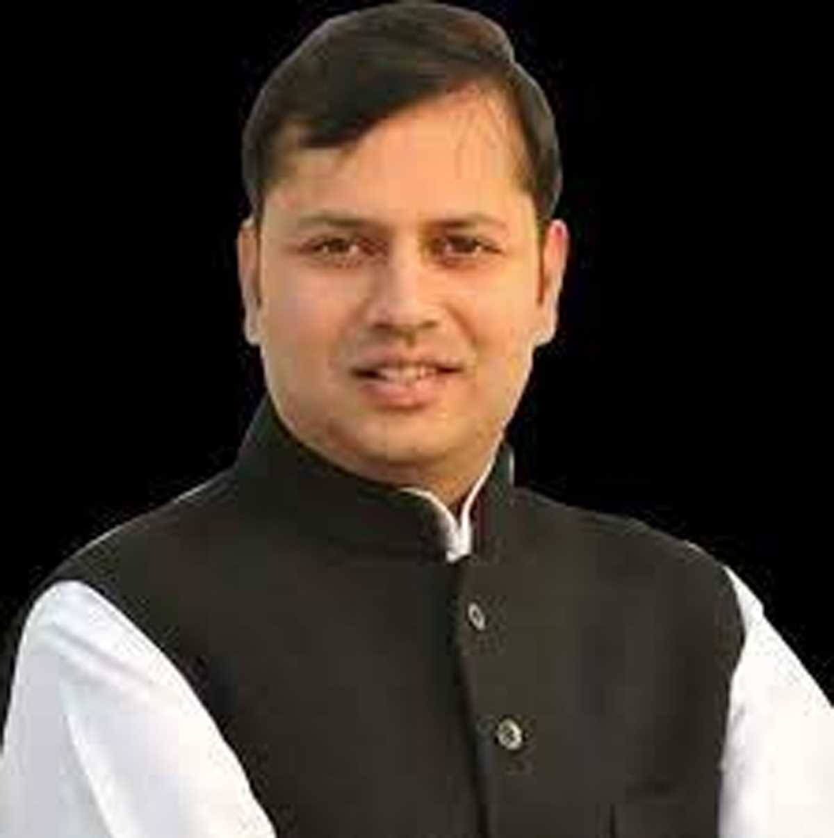 ईडी के समन के बाद वैभव गहलोत ने कहा, हम भागेंगे नहीं बल्कि जवाब देंगे ईडी के समन के बाद वैभव गहलोत ने कहा, हम भागेंगे नहीं बल्कि जवाब देंगे